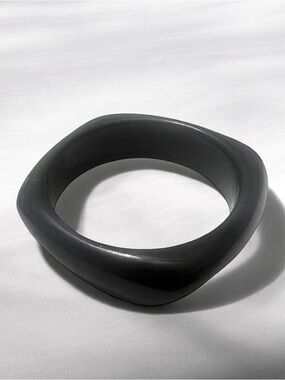 🔥🔥🆕Black Geometric Resin Bangle Bracelet